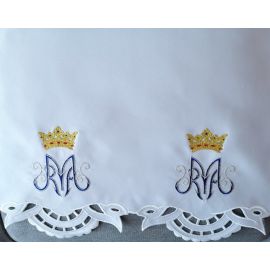 Obrus ołtarzowy haftowany - wzór maryjny srebrna nić (172) - OBRUSY OŁTARZOWE