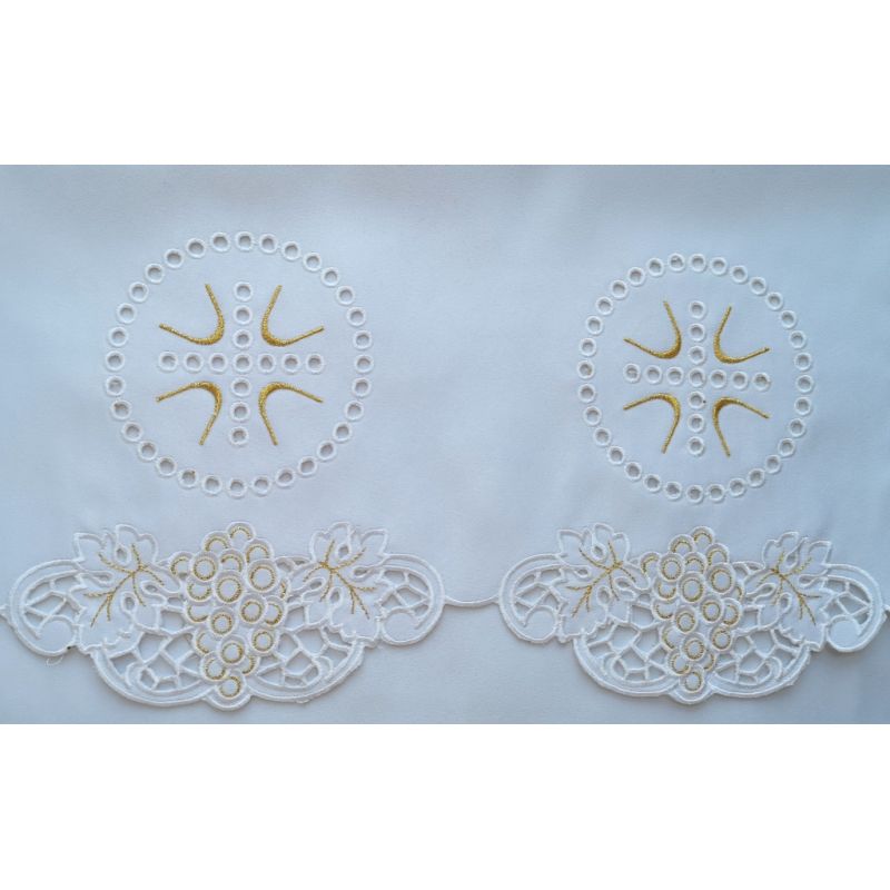 Obrus ołtarzowy haftowany - wzór eucharystyczny (184) - OBRUSY OŁTARZOWE - Obrus ołtarzowy haftowany - wzór eucharystyczny (184)