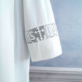 Alba kapłańska z zakładkami + koronka - KOMŻE I ALBY  KAPŁAŃSKIE - zdjęcie 2 - Alba kapłańska z zakładkami + koronka