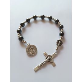 Dziesiątka różańca - Św. Benedykt (hematyt - 8 mm) - RÓŻAŃCE, KORONKI, TAJEMNICE RÓŻAŃCOWE - zdjęcie 2 - Dziesiątka różańca - Św. Benedykt (hematyt - 8 mm)