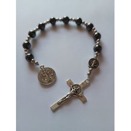 Dziesiątka różańca - Św. Benedykt (hematyt - 8 mm) - RÓŻAŃCE, KORONKI, TAJEMNICE RÓŻAŃCOWE - zdjęcie 3 - Dziesiątka różańca - Św. Benedykt (hematyt - 8 mm)
