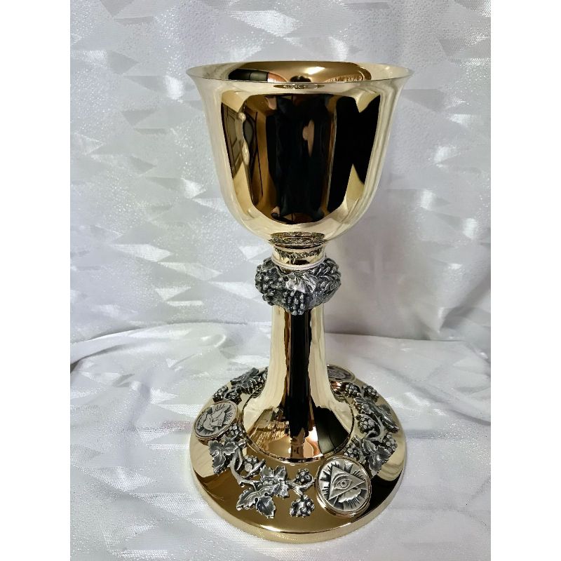 Kielich mszalny, medaliony 3 postacie - 23 cm (5D) - KIELICHY MSZALNE - Kielich mszalny, medaliony 3 postacie - 23 cm (5D)