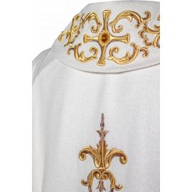 Ornat bogato haftowany, ozdobne kamienie - ecru (H61) - Ornaty białe/ ecru - zdjęcie 5 - Ornat bogato haftowany, ozdobne kamienie - ecru (H61)