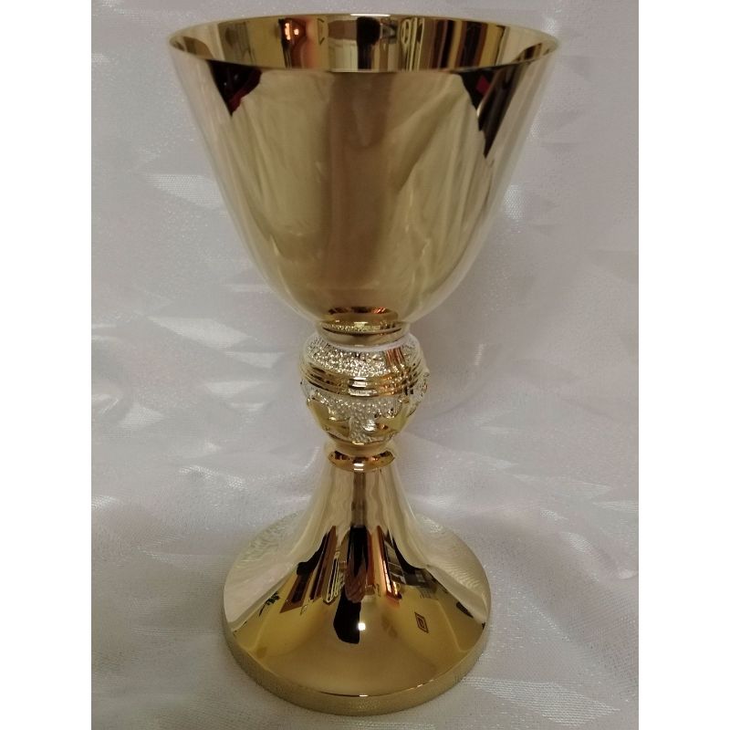 Kielich mszalny, pozłacany, polerowany, motyw gołębie - 20 cm (45D) - KIELICHY MSZALNE - Kielich mszalny, pozłacany, polerowany, motyw gołębie - 20 cm (45D)