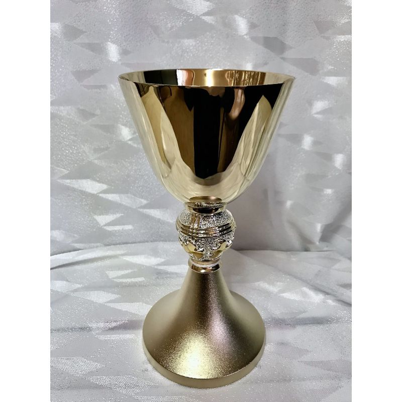 Kielich mszalny, pozłacany, motyw gołębie - 20 cm (46D) - KIELICHY MSZALNE - Kielich mszalny, pozłacany, motyw gołębie - 20 cm (46D)