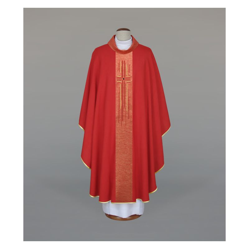 Ornat haftowany czerwony z motywem krzyża (A21) - SZATY LITURGICZNE - Ornat haftowany czerwony z motywem krzyża (A21)