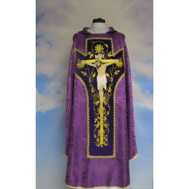 Ornat haftowany Jezus na krzyżu- rozeta fiolet (T6) - ORNATY NA WIELKI POST