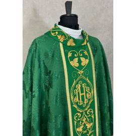 Ornat gotycki zielony, haftowany IHS (114K) - Ornaty zielone - zdjęcie 2 - Ornat gotycki zielony, haftowany IHS (114K)