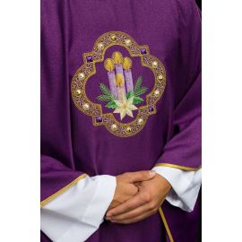 Ornat Adwentowy haftowany- błyszcząca tkanina (3) - Szaty liturgiczne - zdjęcie 2 - Ornat Adwentowy haftowany- błyszcząca tkanina (3)