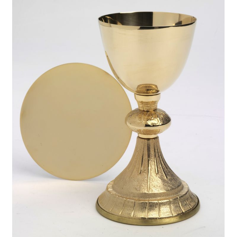 Kielich + patena, pozłacane - 18,5 cm  (806) - KIELICHY MSZALNE - Kielich + patena, pozłacane - 18,5 cm  (806)