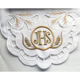 Obrus ołtarzowy haftowany - wzór eucharystyczny (122) - OBRUSY OŁTARZOWE - zdjęcie 2 - Obrus ołtarzowy haftowany - wzór eucharystyczny (122)