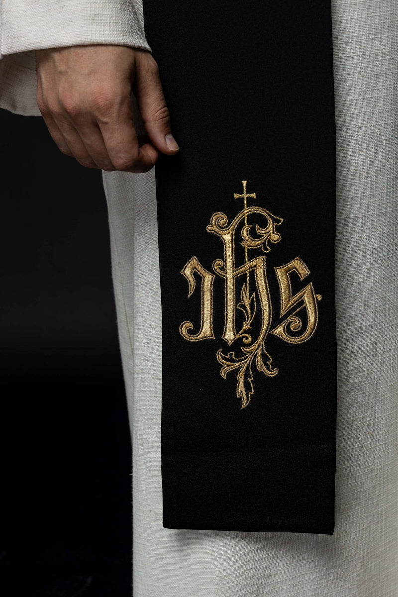 Stuła haftowana czarna IHS (41H) - EUCHARYSTYCZNE - zdjęcie 2