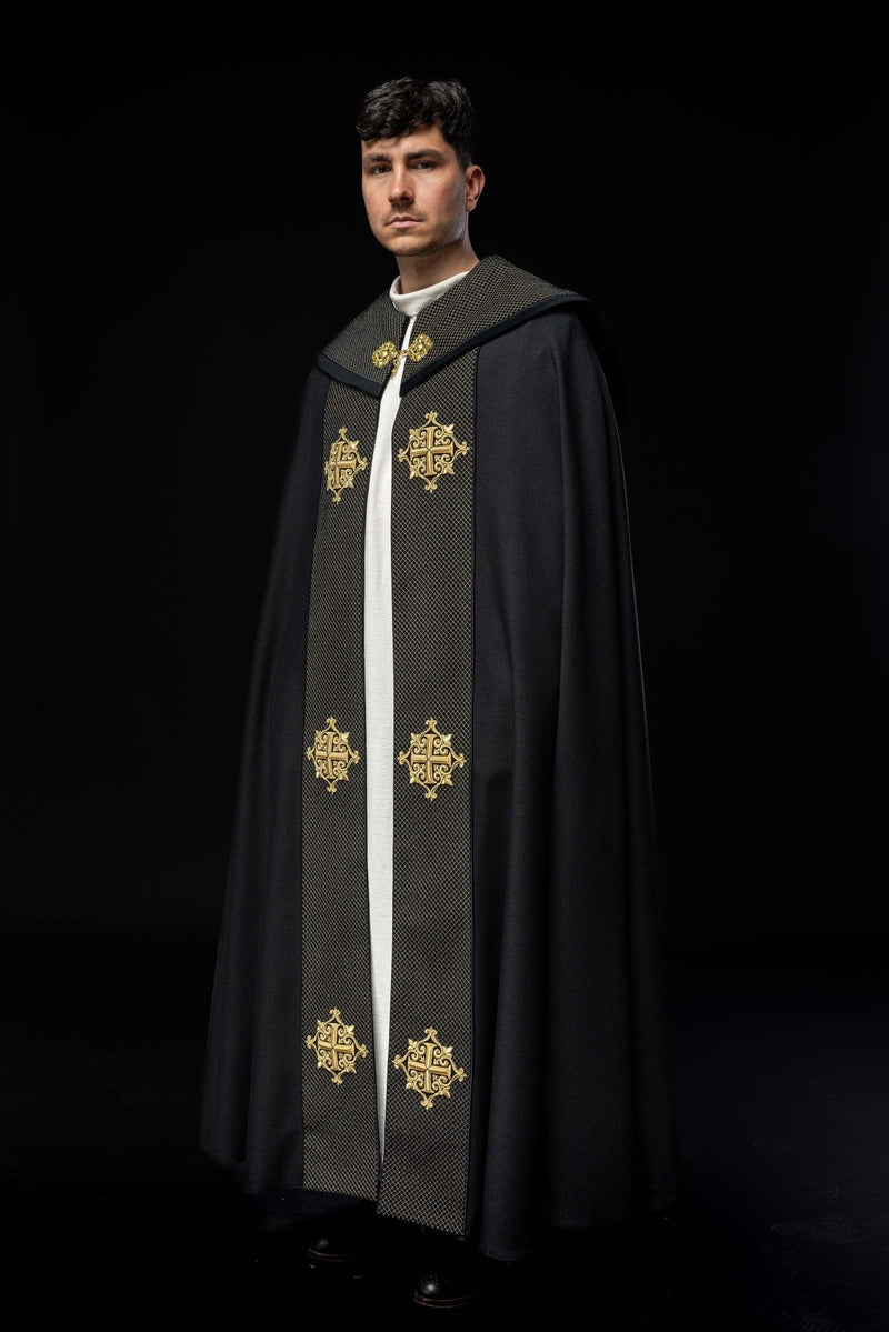 Kapa liturgiczna czarna, haftowana, aksamitny czarny pas (30H) - KAPY LITURGICZNE - zdjęcie 5