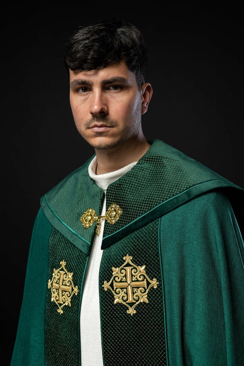 Kapa liturgiczna zielona, haftowana, aksamitny zielony pas (33H) - KAPY LITURGICZNE - zdjęcie 3