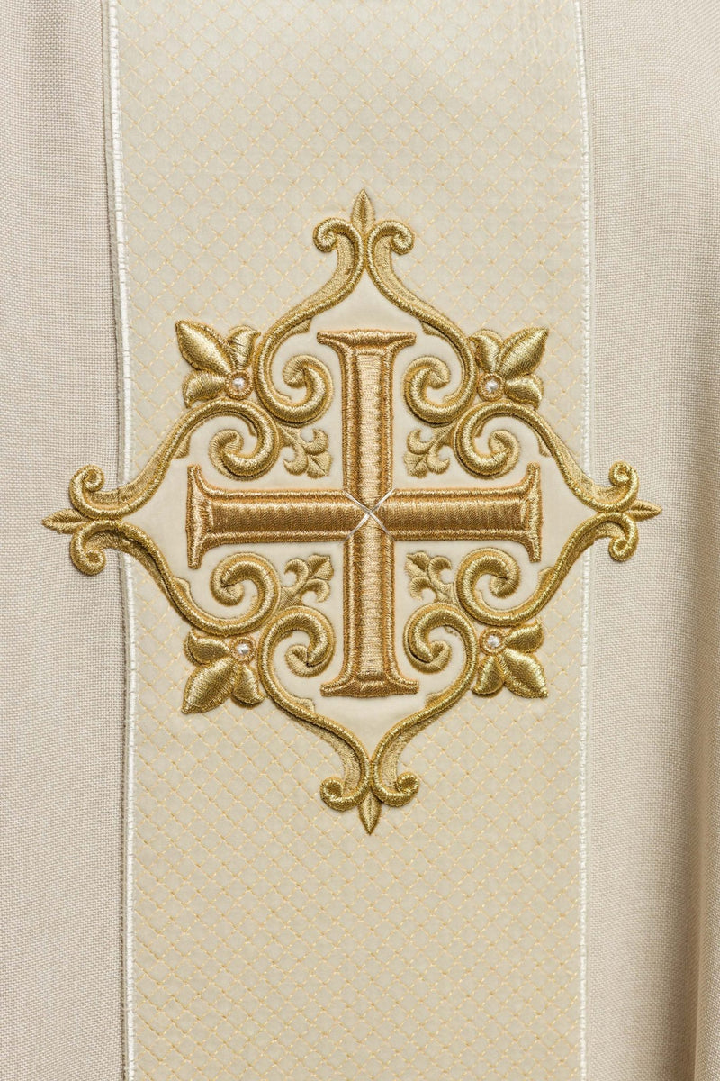 Ornat haftowany ecru, aksamit, symbol krzyża (H208) - Ornaty białe/ ecru - zdjęcie 4