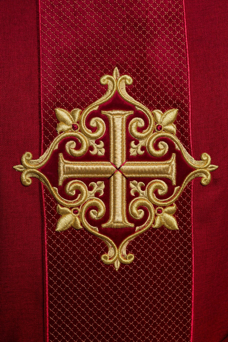 Ornat haftowany czerwony, aksamit, symbol krzyża (H210) - ORNATY NA WIELKI POST - zdjęcie 4