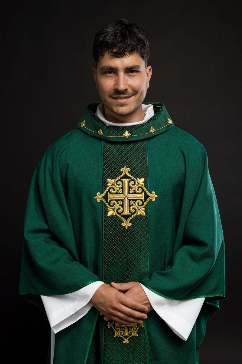 Ornat haftowany zielony, pas aksamit, symbol krzyży (H213) - Ornaty zielone