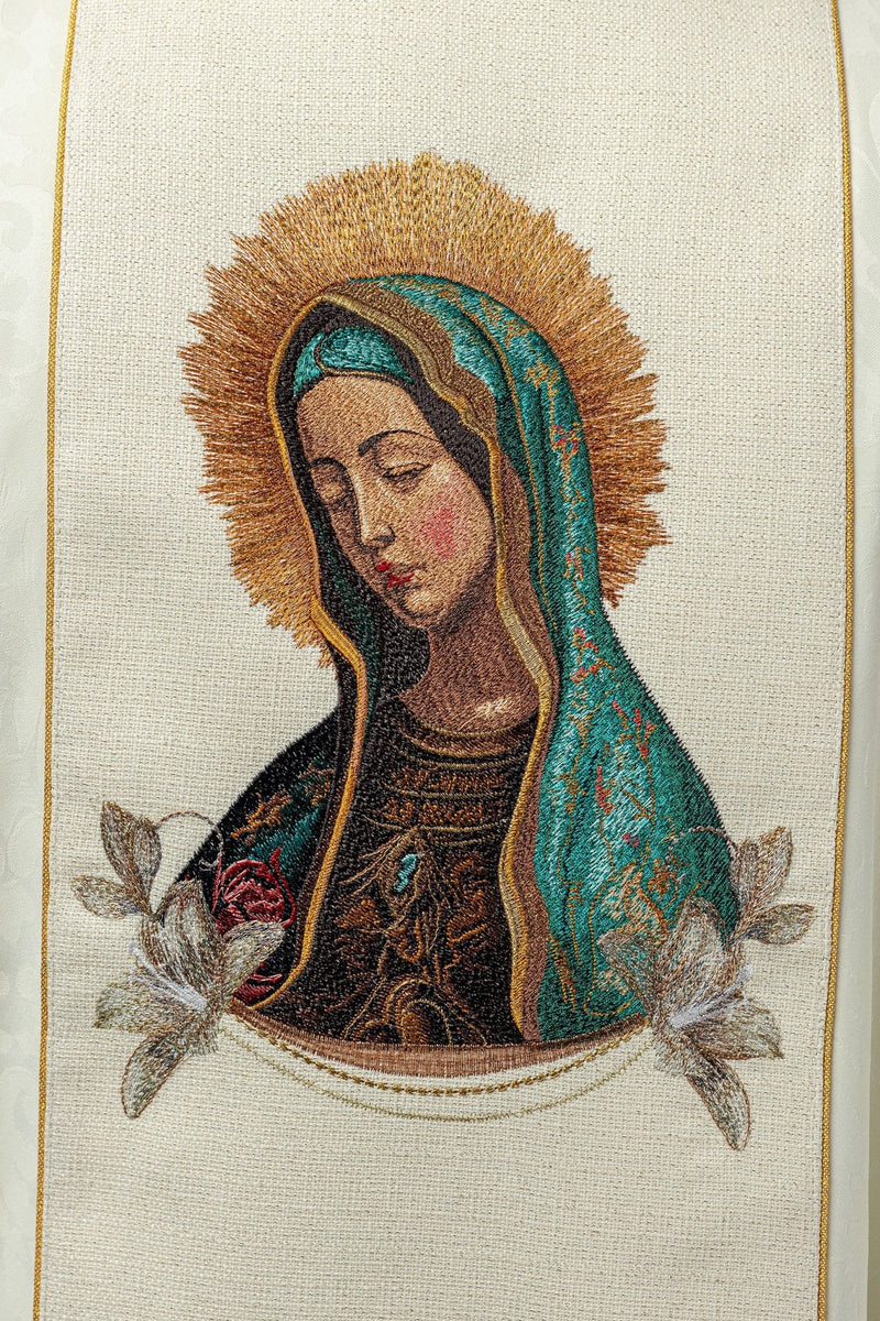 Ornat z haftowanym wizerunkiem Matki Boskiej Guadalupe (113H) - Ornaty Maryjne - zdjęcie 3