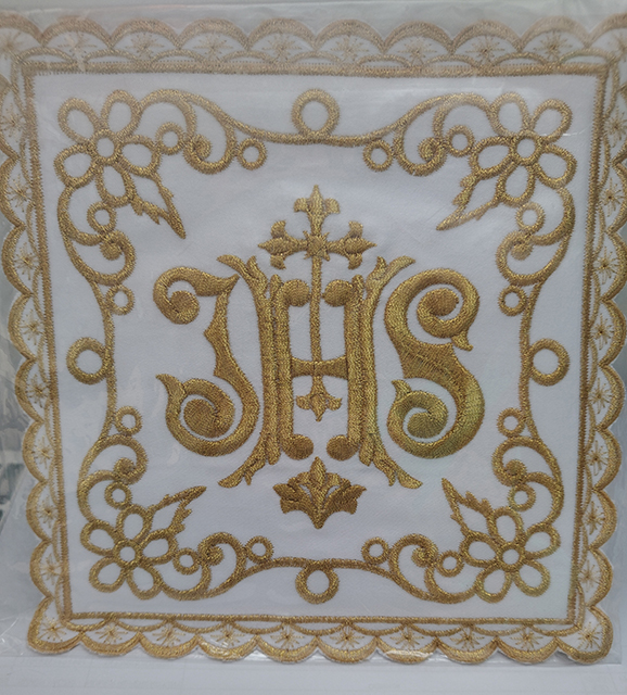 Palka haftowana IHS, złoty haft - kolor biały, srebrny - Nowość
