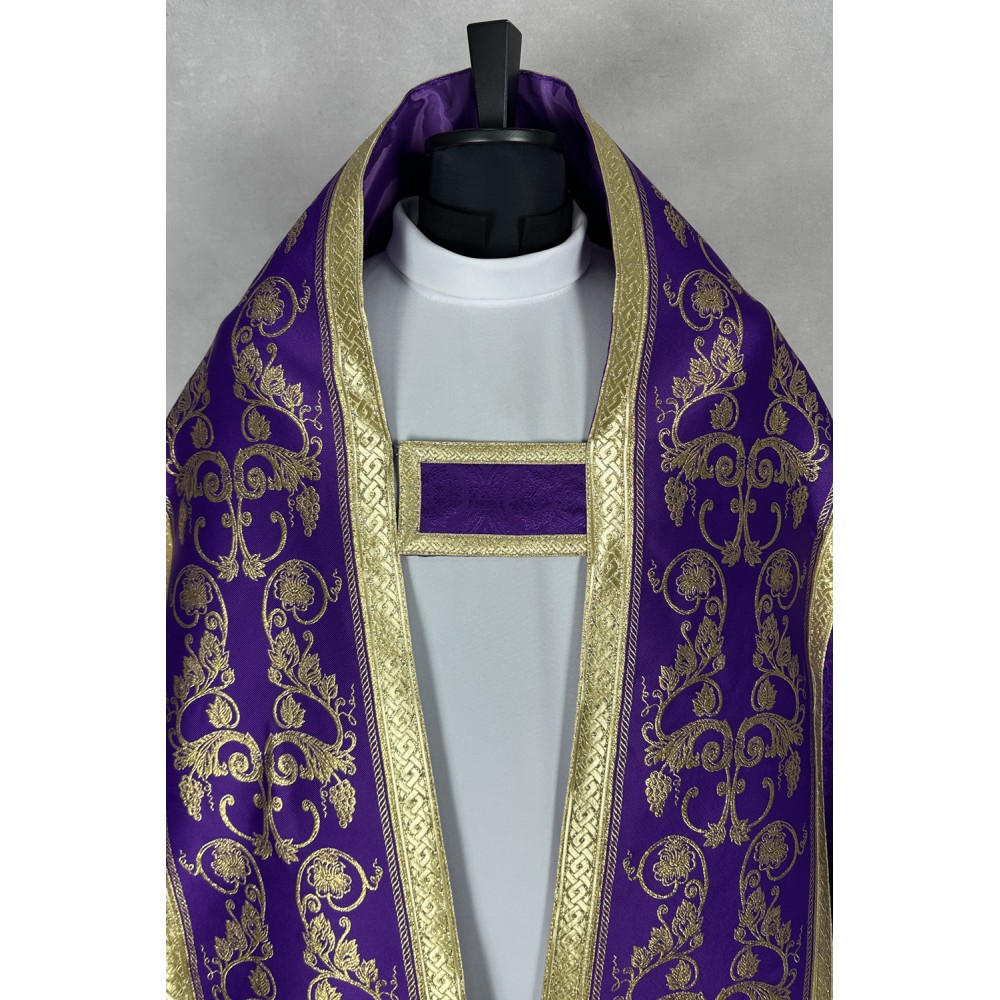 Kapa fioletowa wzór rzymski - tkanina żakard (9) - KAPY LITURGICZNE - zdjęcie 2