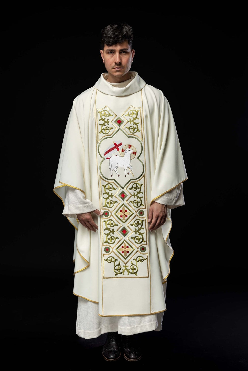 Ornat haftowany z motywem Baranka - Agnus Dei - ORNATY WIELKANOCNE - zdjęcie 2