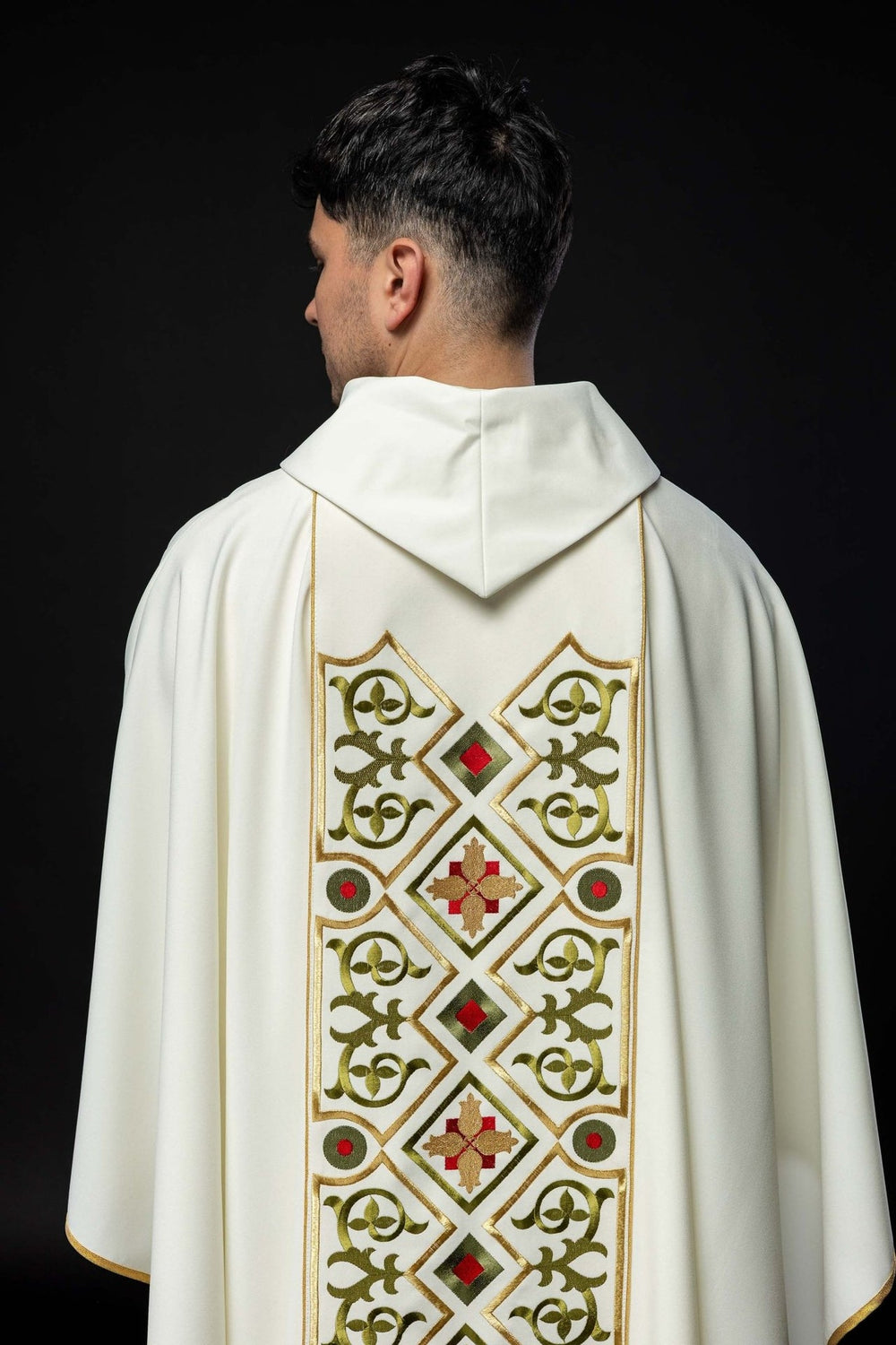 Ornat haftowany z motywem Baranka - Agnus Dei - ORNATY WIELKANOCNE - zdjęcie 3