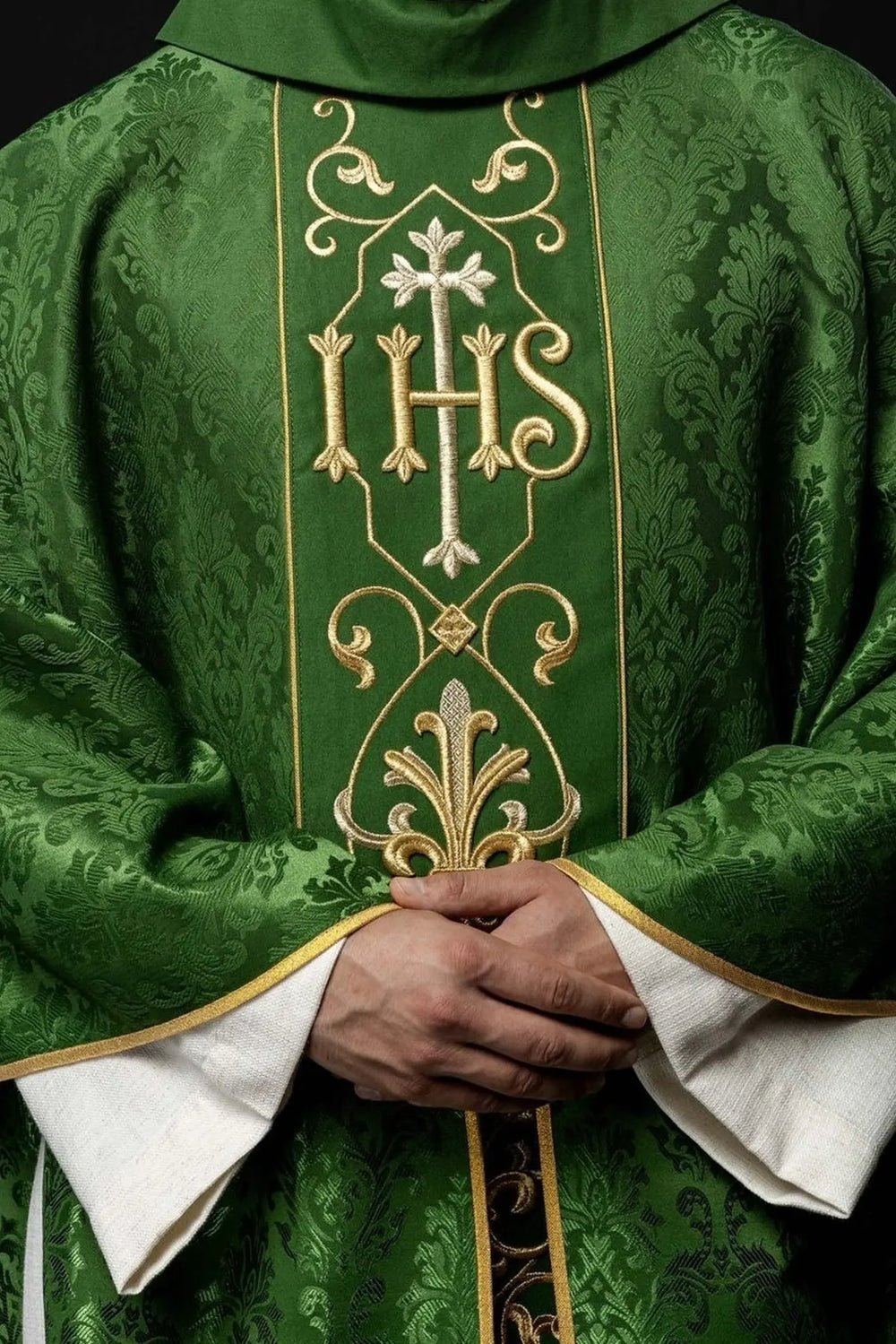 Ornat bogato haftowany IHS - zielony (H164) - Ornaty zielone