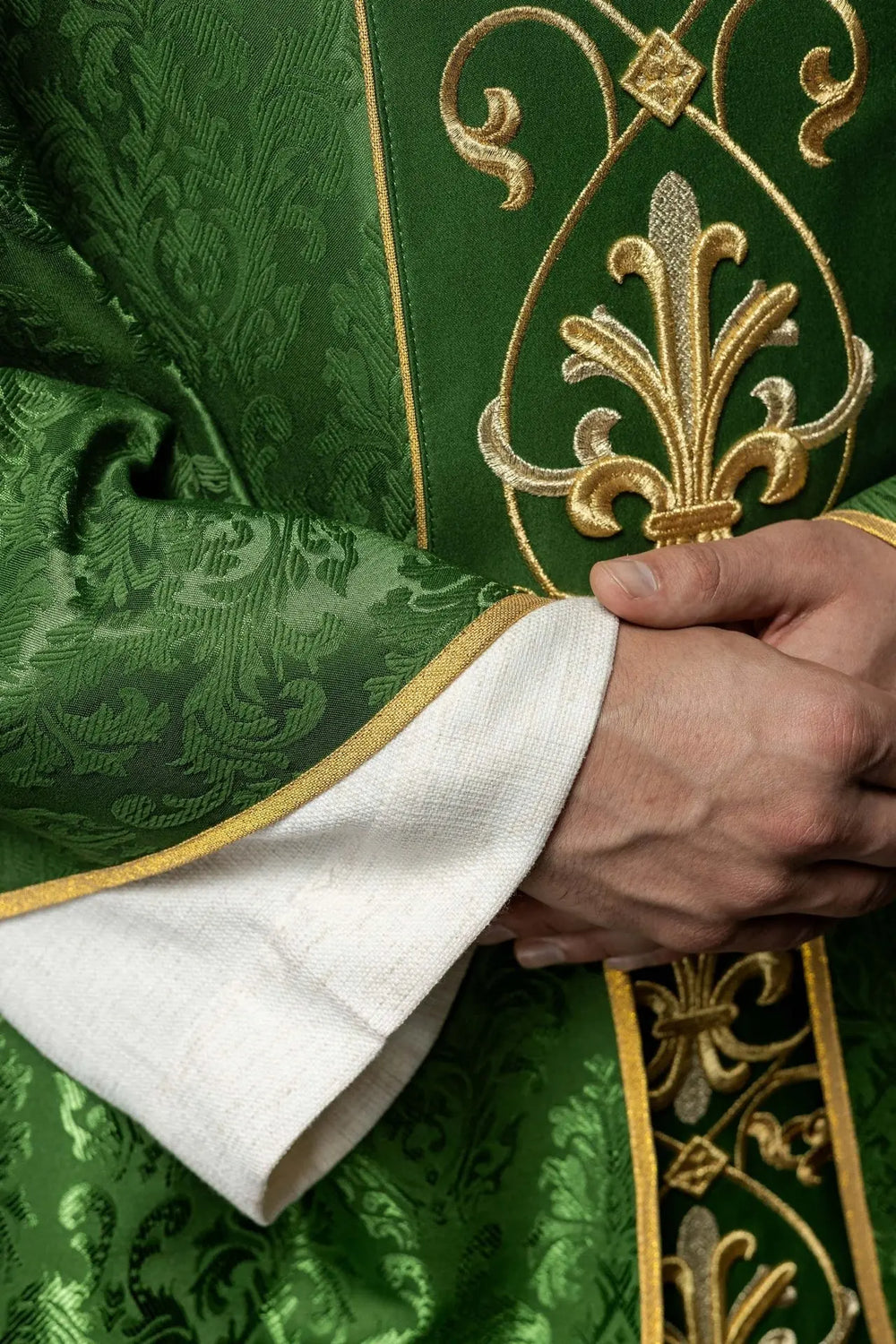 Ornat bogato haftowany IHS - zielony (H164) - Ornaty zielone - zdjęcie 4